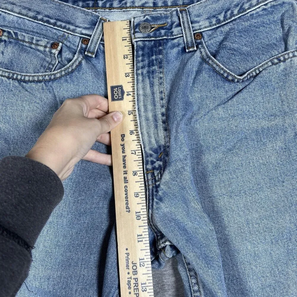Vintage Levi's 550 Jeans Mens 33x32 Blue Light Wash Relaxed Straight Denim